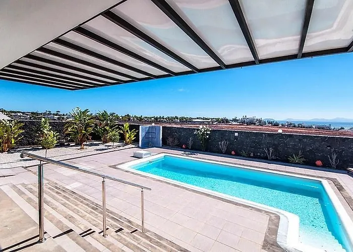 Oasis بلايا بلانكا