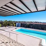 Oasis Playa Blanca